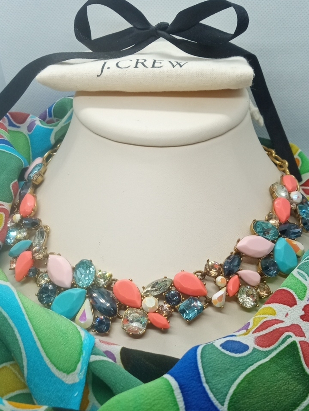 J.CREW FOLIAGE CLUSTER STATEMENT NECKLACE